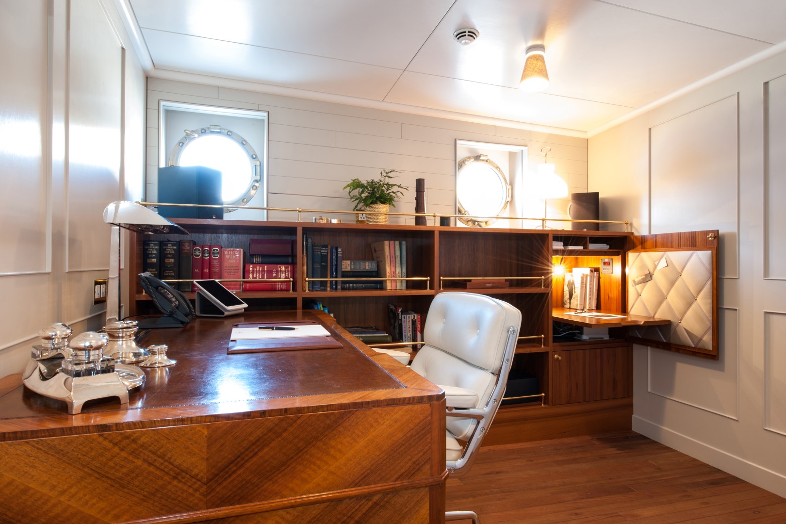 Master Office Image Gallery Luxury Yacht Browser by CHARTERWORLD